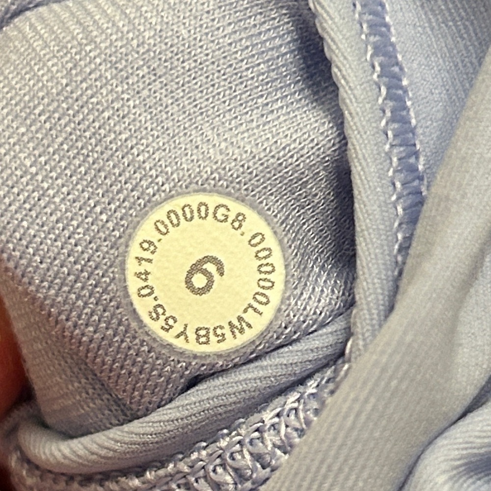Lululemon Women's size 6 Lavender High-Waisted Leggings - Picture 5 of 5